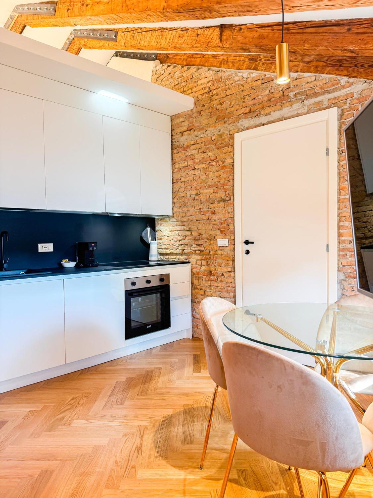 Trieste Boulevard Apartments Экстерьер фото