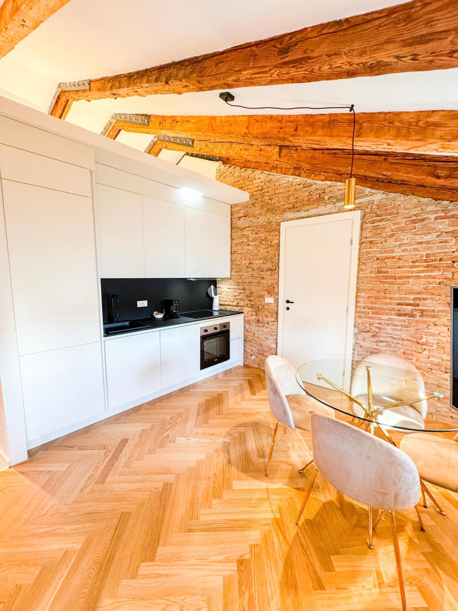 Trieste Boulevard Apartments Экстерьер фото